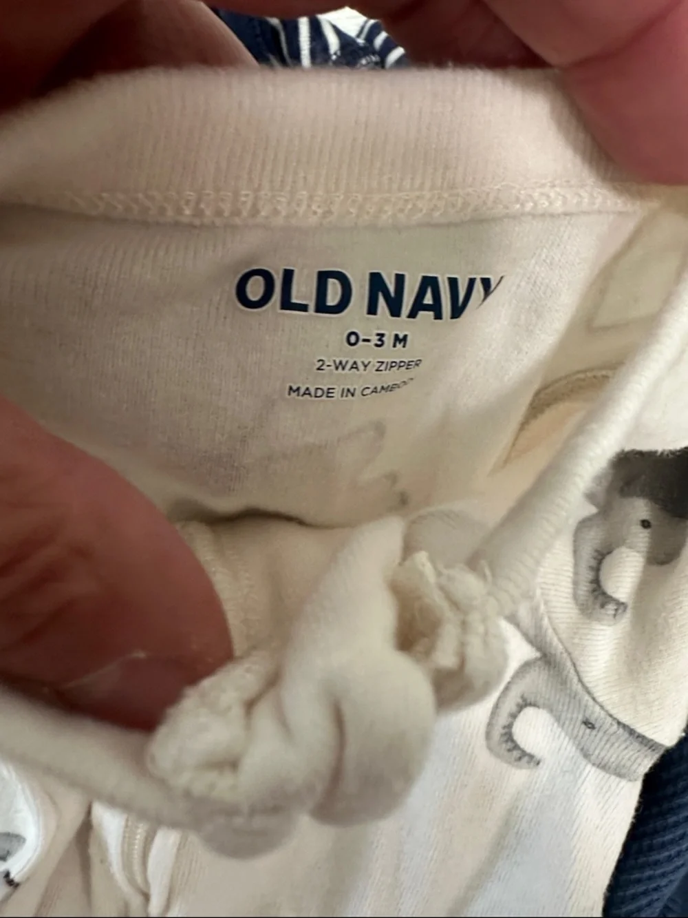 🔎 Bundle of 8 Newborn to 3 mo Clothing